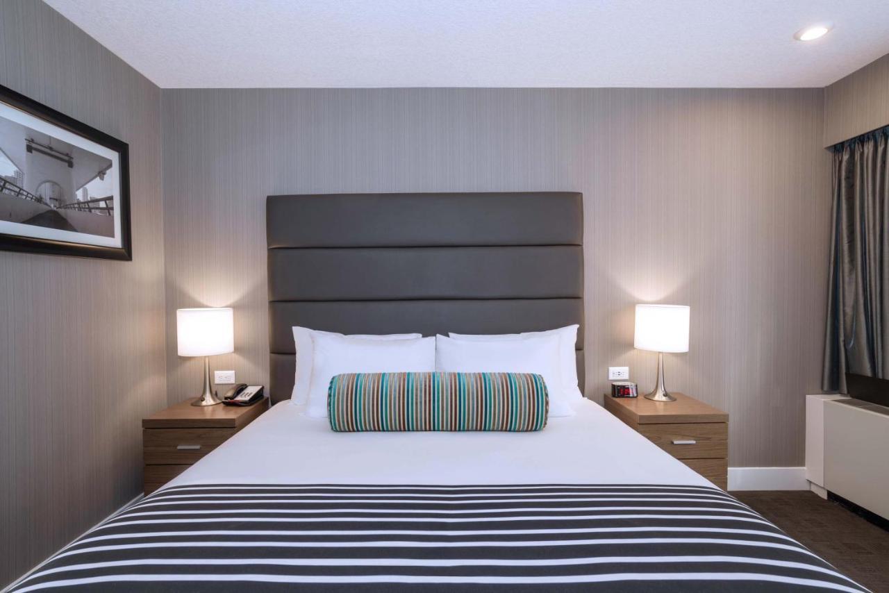 Sandman Signature Calgary Downtown Hotel Экстерьер фото
