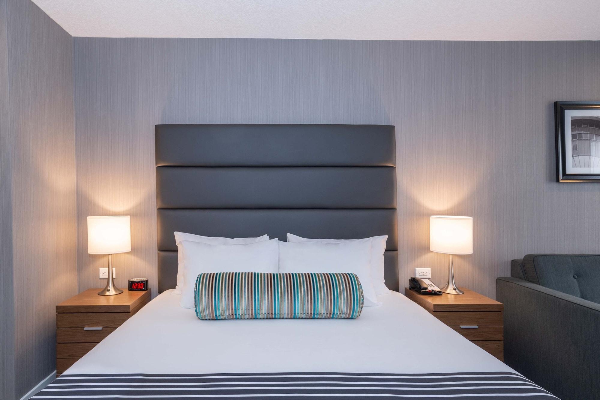 Sandman Signature Calgary Downtown Hotel Экстерьер фото