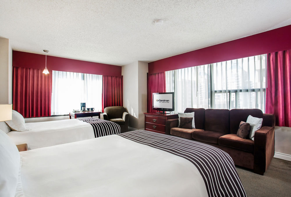 Sandman Signature Calgary Downtown Hotel Экстерьер фото